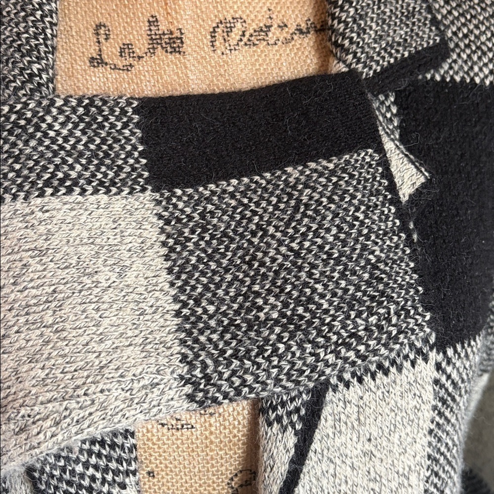 Love Tree black and gray checker block open front long line 2 pocket cardigan - Picture 6 of 16